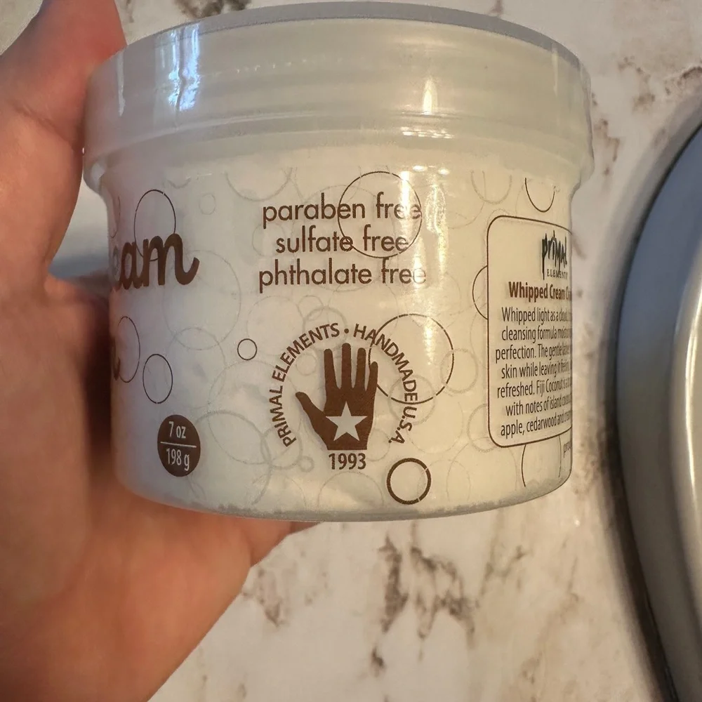 Primal Elements Fiji Coconut Whipped Cream Moisturizing Body Scrub Cleanser NWOT